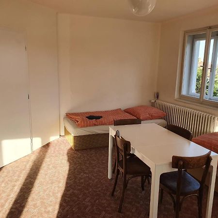 KEMP a stanování na faře Javorník Esterno foto