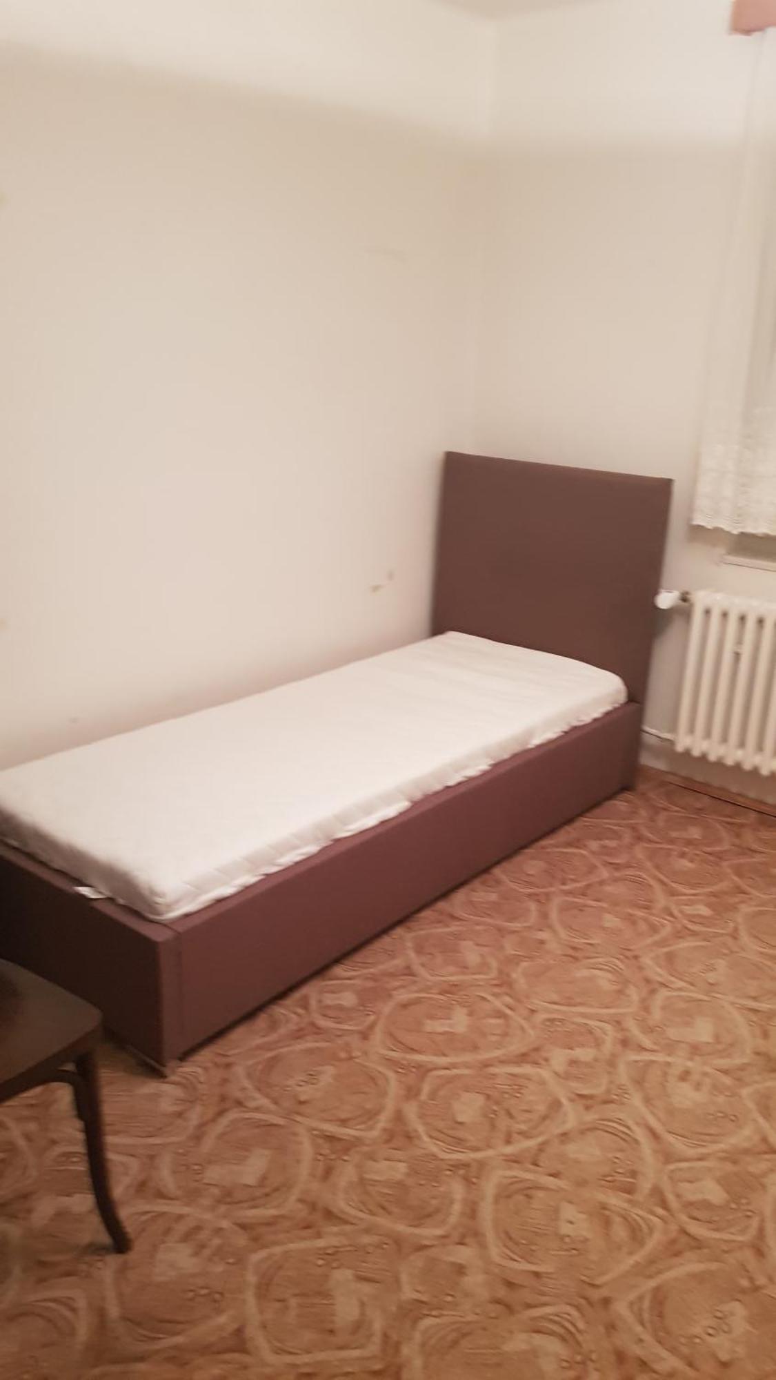 KEMP a stanování na faře Javorník Esterno foto